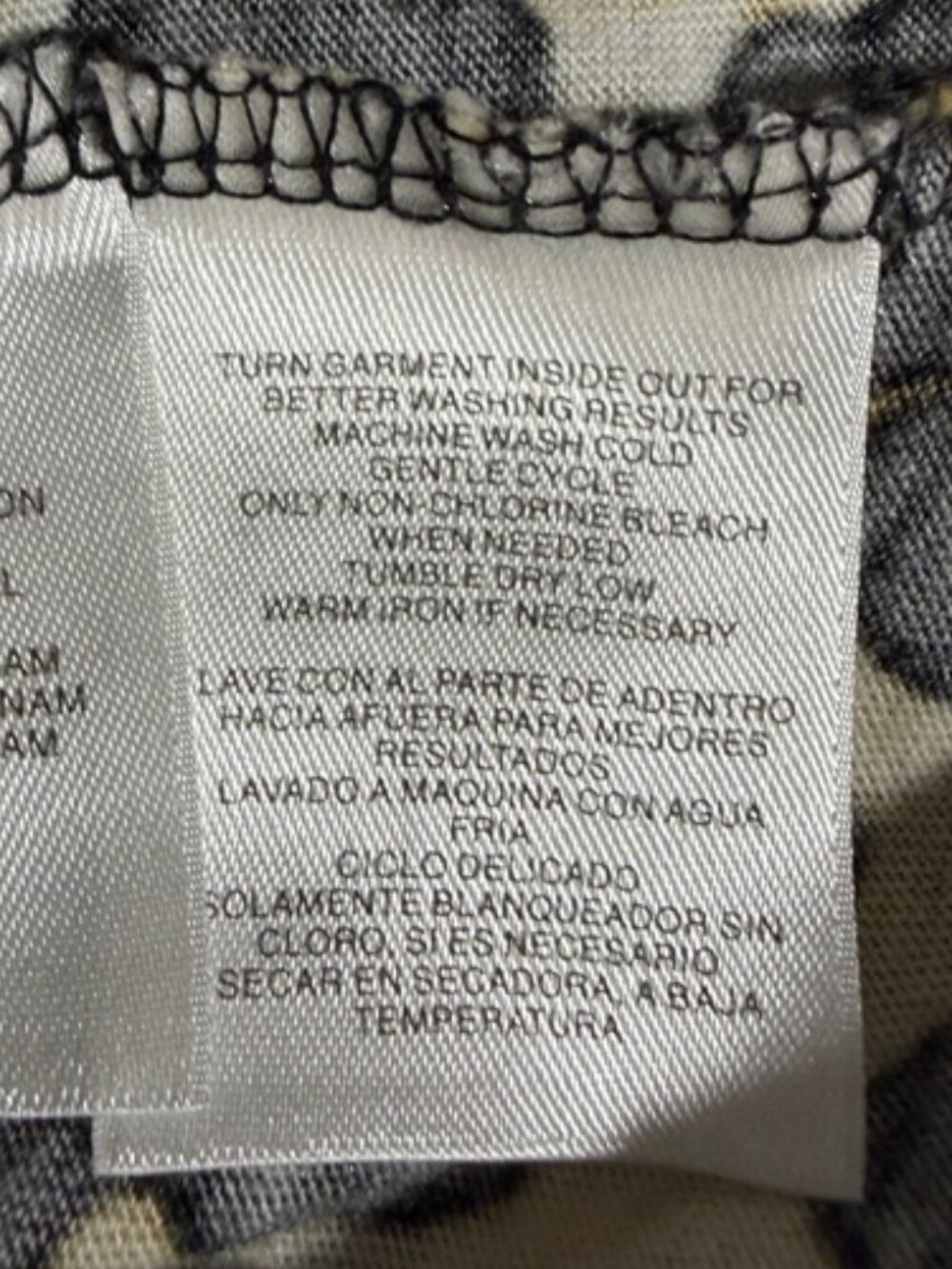 Fred David Stretch Snakeskin Print Ruffle Blouse Large Black Gray Ivory - Picture 9 of 10